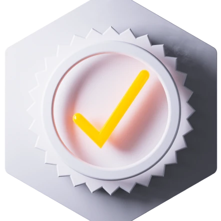 Ein weißes, rundes Abzeichen mit gelbem Häkchen, gezacktem Rand auf hellgrauem Hintergrund.