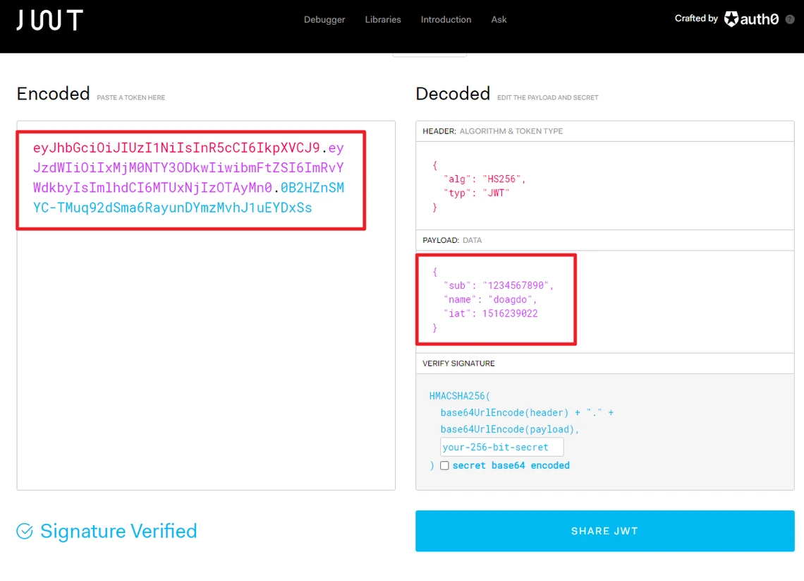 Screenshot einer JWT-Debugger-Oberfläche: links encodierter String, rechts decodiertes JSON-Header und Payload.