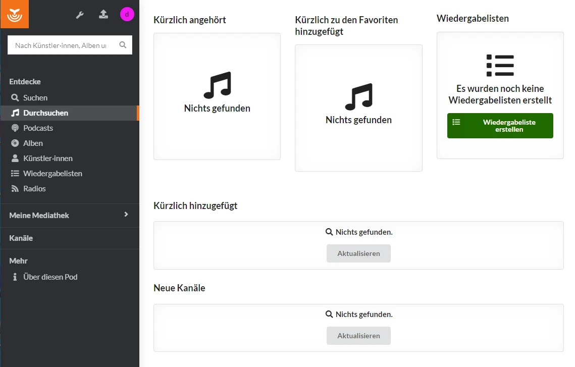 Screenshot einer Mediaplayer-App: linkes Menü, drei Karten 'Nichts gefunden' mit Musiksymbol; grüne Schaltfläche 'Wiedergabeliste erstellen'.
