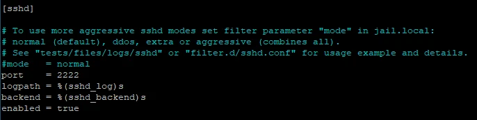 Terminalfenster zeigt sshd-Konfig-Datei mit Feldern: mode, logpath, backend, enabled; Werte: mode = normal, enabled = true.