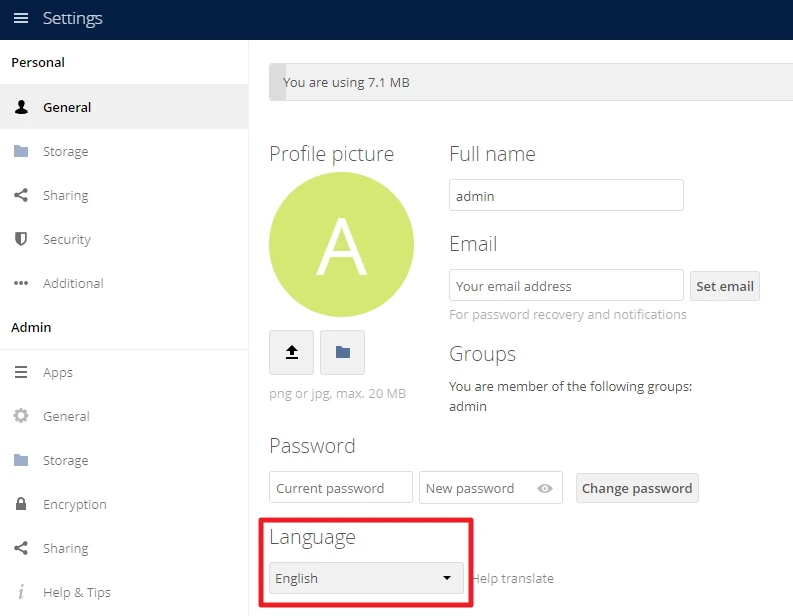 Screenshot einer Admin-Einstellungsseite: grüner Profilbild-Kreis mit A, Felder für Name, Passwort, Sprache English.